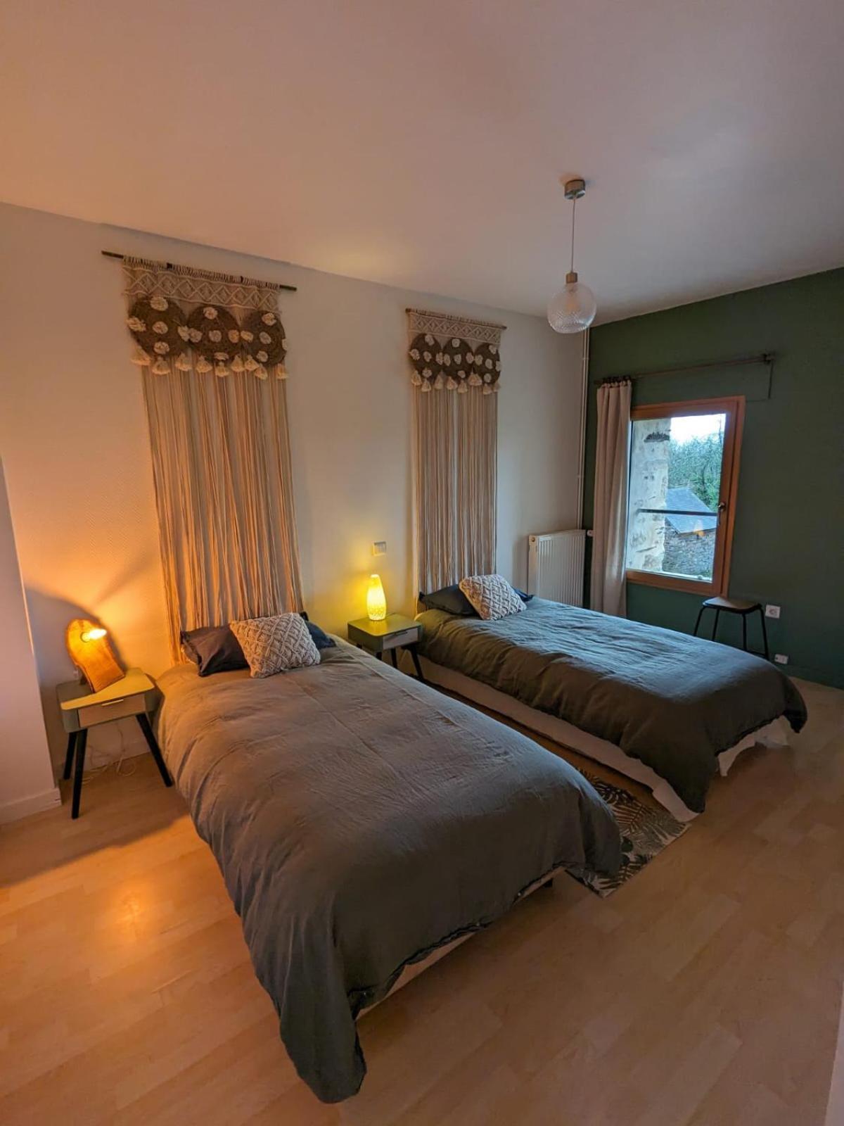 Ecolodge La Belle Verte Saint-M'herve Ngoại thất bức ảnh